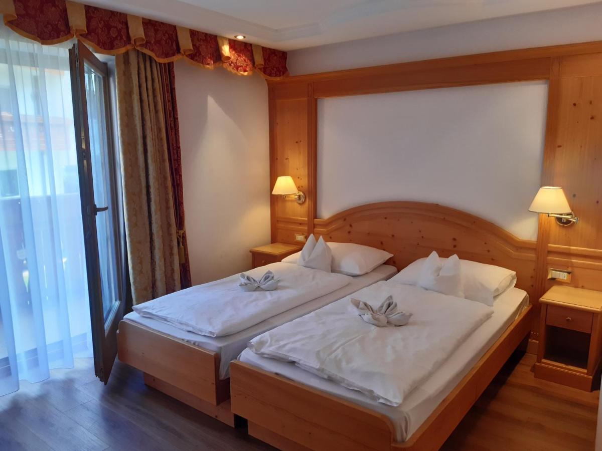 Garni Franca B&B 셀바디발가르디나 외부 사진