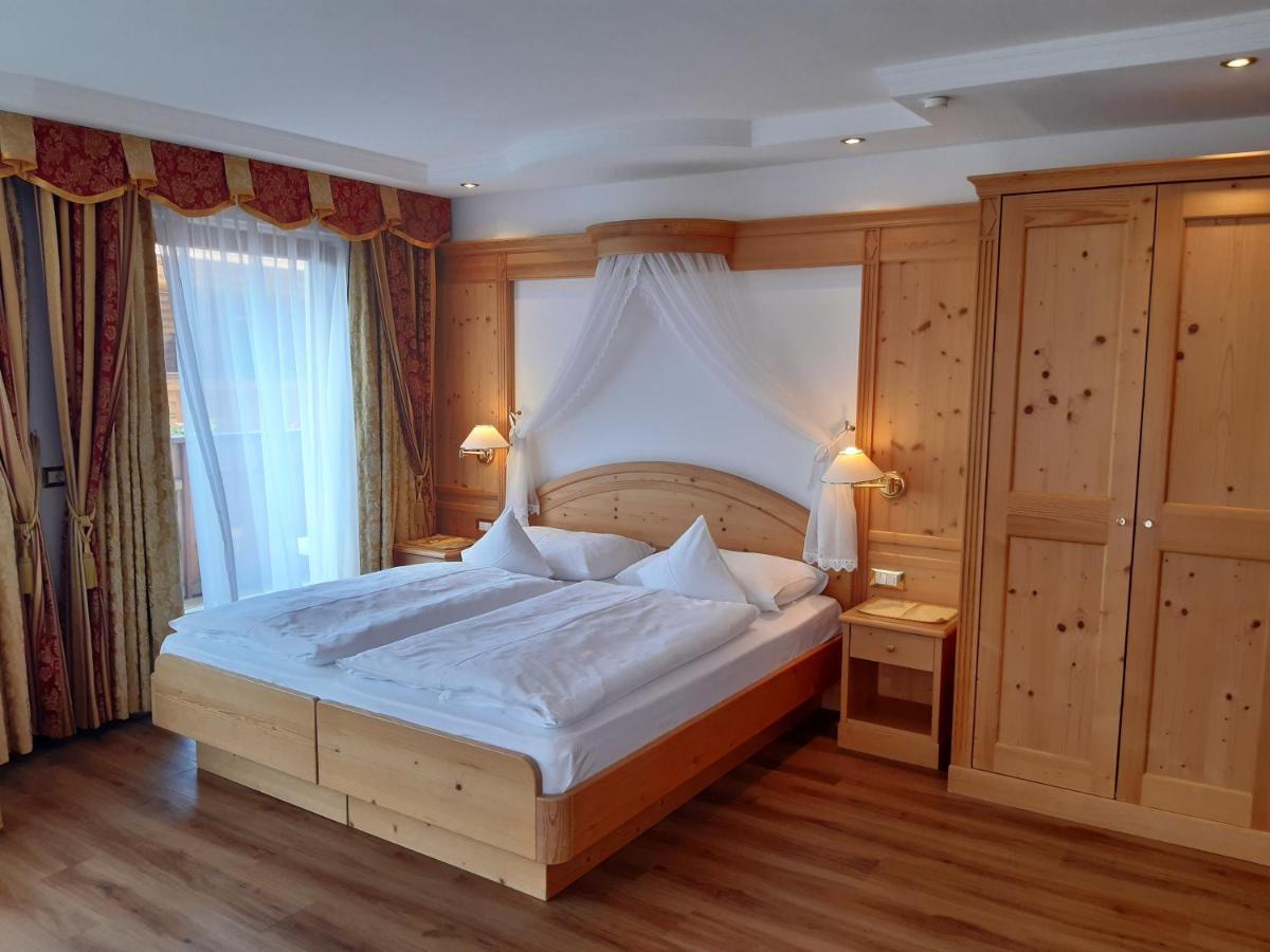 Garni Franca B&B 셀바디발가르디나 외부 사진